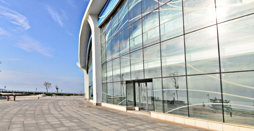 glass curtain walling 